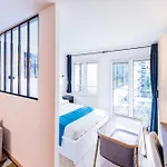 Paris Porte De Versailles - Issyhost * إسّي لي مولينو