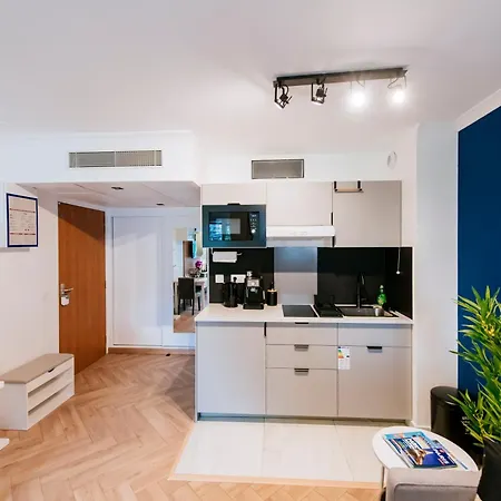 Paris Porte De Versailles - Issyhost