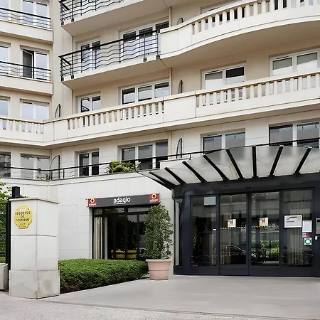 Paris Porte De Versailles - Issyhost Апартаменты *